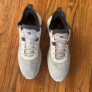 Limited Edition - FUSION CRUSH SPORT  Spike-less Golf Shoes Size 11